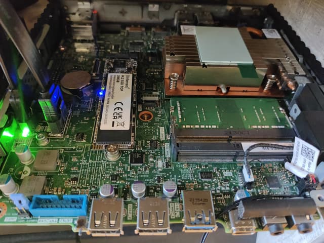 Mein NAS-System mit TrueNAS, Docker & GitLab Webhooks